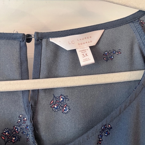 LC Lauren Conrad Slate Blue Embellished Bell Sleeve Tunic - Picture 3 of 5